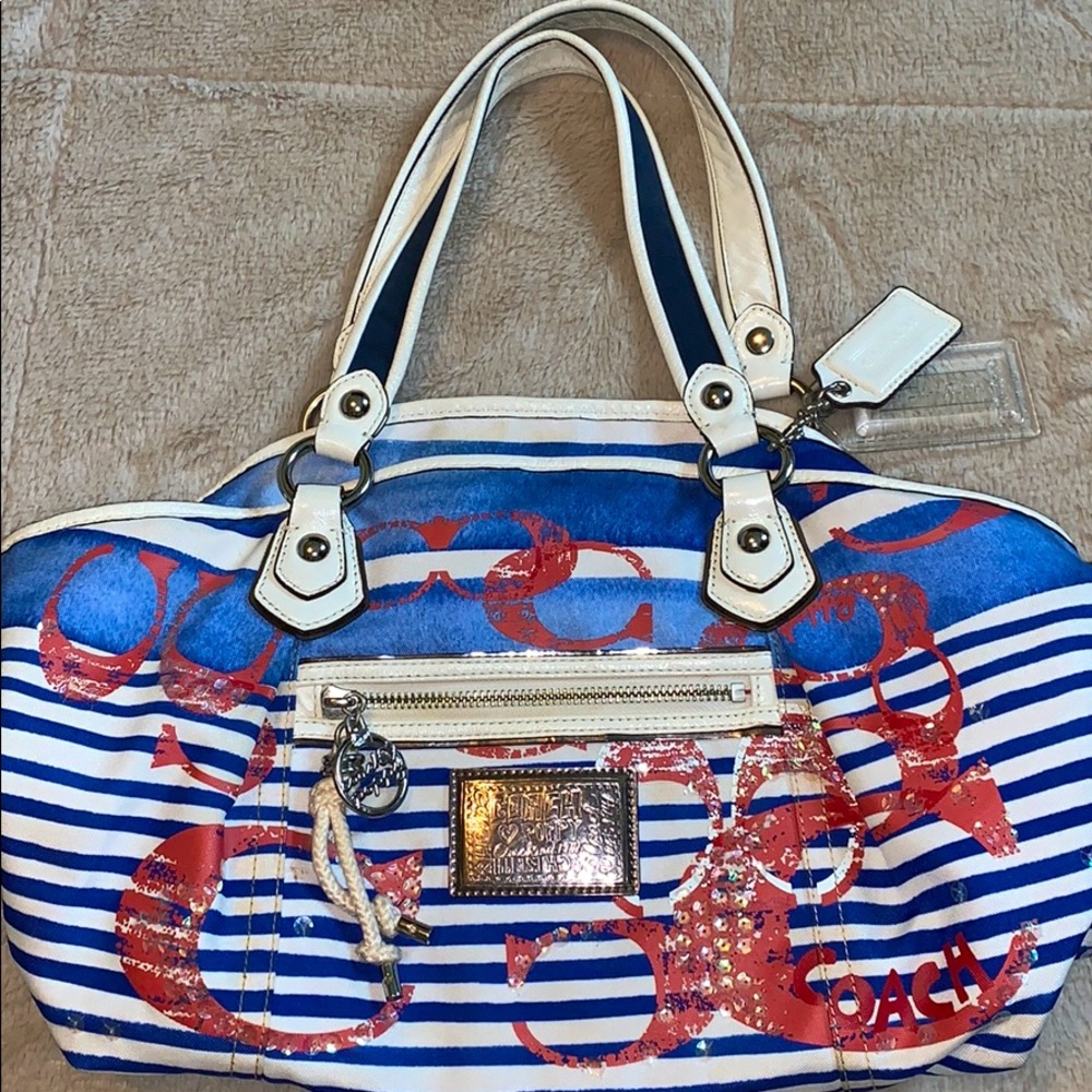 Coach Poppy red, white, and blue purse 🇺🇸